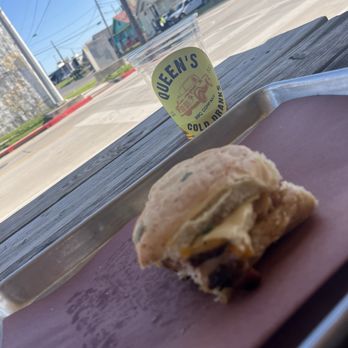 Queen's Bar-B-Que - Barbeque Near Me - Galveston, Texas Queen's Bar-B-Que - Barbeque Near Me - Galveston, Texas