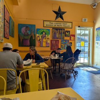 Calistoga Roastery - Thank you of the rear part of the coffee locals. Just relaxing and chatting. - Breakfast & Brunch Near Me - Calistoga, California