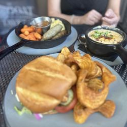 The Goat and Clover Tavern - Bangers and Mash, Garrison Sammy & Potato Soup