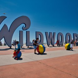 The Wildwood Boardwalk - Https://youtu.be/iPyUUgXTE6E
