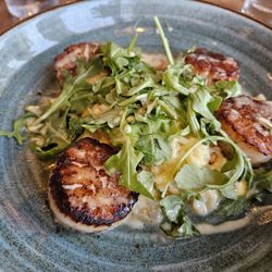 Alicante Restaurant & Lounge - Seared Scallops