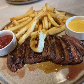 Wally's Beverly Hills - Bavette Steak Frites - New American Near Me - Beverly Hills, California Wally's Beverly Hills - Bavette Steak Frites - New American Near Me - Beverly Hills, California