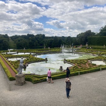 Blenheim Palace - The Palace Gardens, of which this is only a tiny part, are amazing - Landmarks & Historical Buildings Near Me - Woodstock, OXF