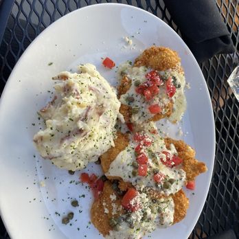 J. Alexander's Restaurant - Brassiere chicken with smashed potatoes 10/10 - New American Near Me - Englewood, Colorado J. Alexander's Restaurant - Brassiere chicken with smashed potatoes 10/10 - New American Near Me - Englewood, Colorado