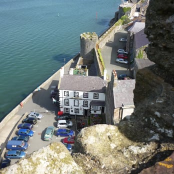Anglesey Arms Hotel - Pubs Near Me - Caernarfon, GWN