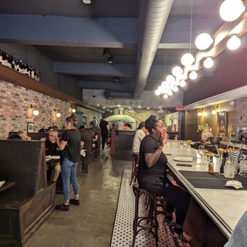 Alberta's Pizza - Pizza Near Me - Pittsburgh, Pennsylvania Alberta's Pizza - Pizza Near Me - Pittsburgh, Pennsylvania