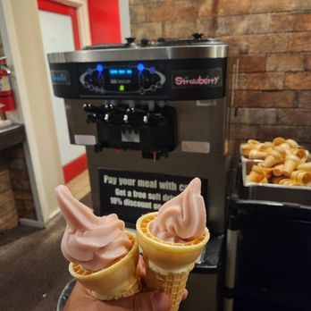 Star BBQ - Strawberry and Carmel ice cream - Korean Near Me - Garden Grove, California Star BBQ - Strawberry and Carmel ice cream - Korean Near Me - Garden Grove, California