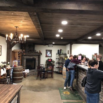 Conneaut Cellars Winery - Wineries Near Me - Conneaut Lake, Pennsylvania Conneaut Cellars Winery - Wineries Near Me - Conneaut Lake, Pennsylvania