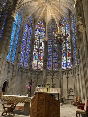 Basilique Saint Nazaire by null