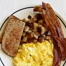 The Corner Bakery's All American Scramble. Look good? It wasn't.