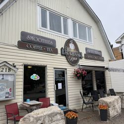 Manitoulin Espresso Bar - Front Entrace