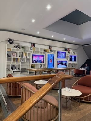 Virgin Atlantic Upper Class Wing by null