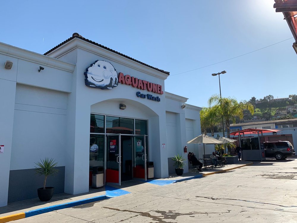 AQUATUNEL CAR WASH BENTON Updated October 2024 17 Photos Blvd. Gustavo Díaz Ordaz 1949