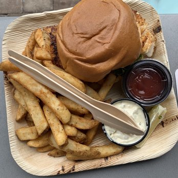 Spearfish Grille - Grouper sandwich - Seafood Near Me - Sarasota, Florida Spearfish Grille - Grouper sandwich - Seafood Near Me - Sarasota, Florida