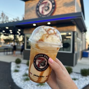 7 Brew Coffee - Coffee & Tea Near Me - Orange, Connecticut