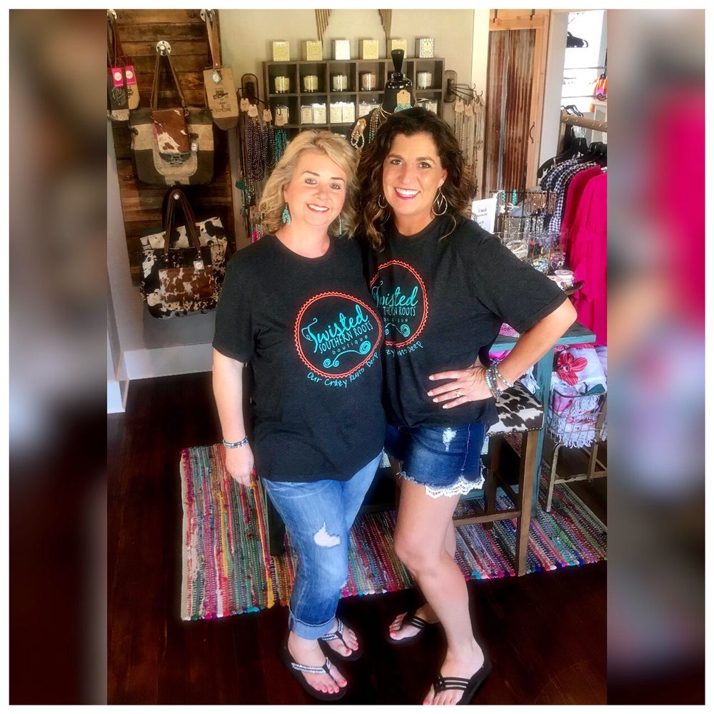 Twisted Southern Roots Boutique Logo