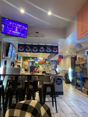 Hilo Poke & Sushi by null