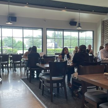 Local Table - Bright atmosphere - New American Near Me - Missouri City, Texas Local Table - Bright atmosphere - New American Near Me - Missouri City, Texas