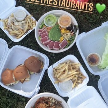 JOEY Markville - Sliders, truffles fries, seared ahi tuna salad and chicken salad wraps - Canadian (New) Near Me - Markham, Ontario