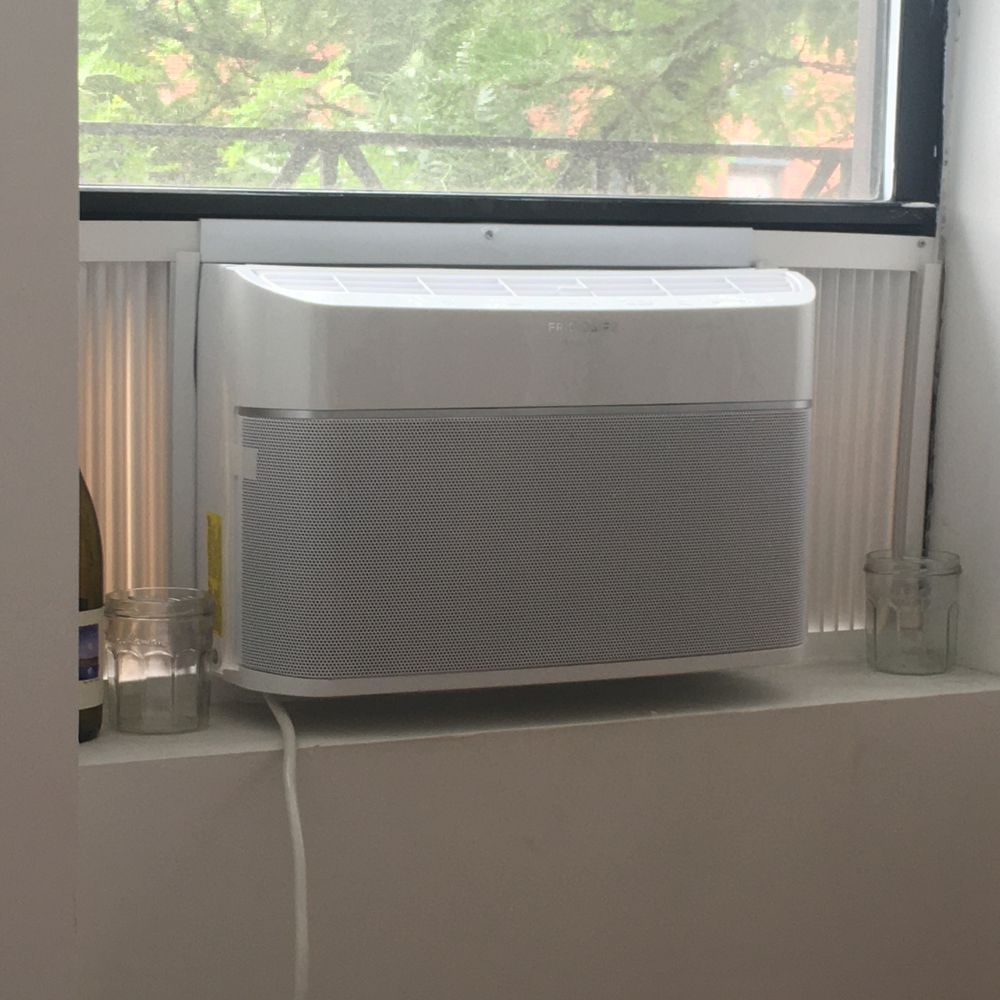 Installed window AC unit Installed window AC unit