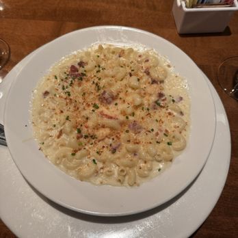 Winewood - Lobster Smoked Gouda Mac & Cheese - New American Near Me - Grapevine, Texas