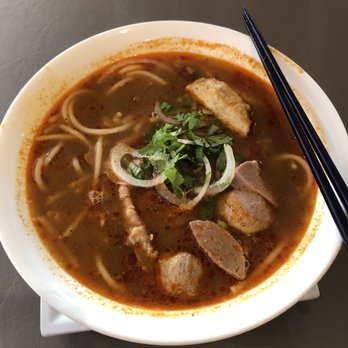 Vietnam House Restaurant - Buh bo hue (beef noodle soup) - Vietnamese Near Me - Victoria, British Columbia Vietnam House Restaurant - Buh bo hue (beef noodle soup) - Vietnamese Near Me - Victoria, British Columbia