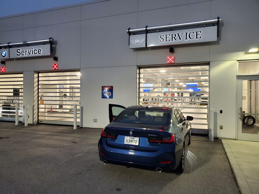 MOMENTUM BMW - Updated June 2024 - 126 Photos & 400 Reviews - 9570 ...