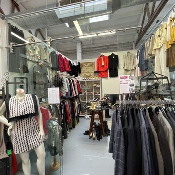 Article Consignment Boutique - Women's Clothing Near Me - Sacramento, California