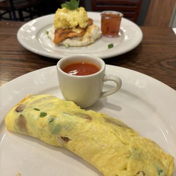 Bella's Cafe - Breakfast & Brunch Near Me - New Haven, Connecticut