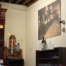 Jay's Seafood - Old time coffee maker and artwork