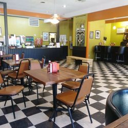 Glynn's Drive-In - Folsom - A classic diner.