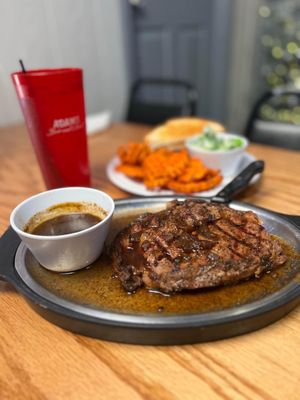 Adam‘s Bar & Grill by null