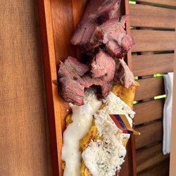 Sazon Grill - Cachapa con asada