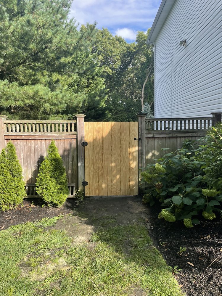 Slide of D & M Home Specialist