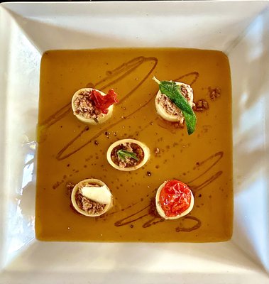 Ferraro's Kitchen Restaurant and Wine Bar by null