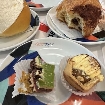 Pasticceria Martesana - Patisserie/Cake Shop Near Me - Como, Colorado