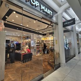 POP MART BIGNTO PRETTY グレー POP MART BIGNTO PRETTY グレー POP MART Official | Shop