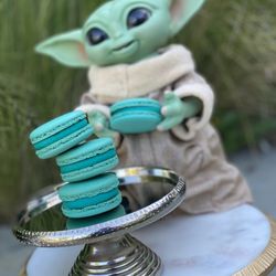 Magickal Muncharoos - Sour Blue Raspberry Macarons from The Mandalorian