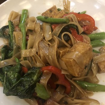 Kindee Thai Restaurant - Drunken noodles with tofu - Thai Near Me - Minneapolis, Minnesota Kindee Thai Restaurant - Drunken noodles with tofu - Thai Near Me - Minneapolis, Minnesota