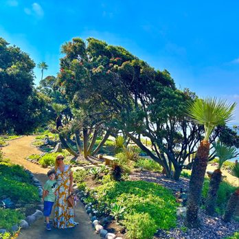 Self Realization Fellowship Hermitage & Meditation Gardens - Meditation Centers Near Me - Encinitas, California Self Realization Fellowship Hermitage & Meditation Gardens - Meditation Centers Near Me - Encinitas, California