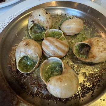Le Petit Bistro - Escargots De Bourgogne - French Near Me - Mountain View, California