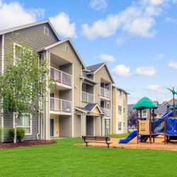The Seasons at Lea Hill Village