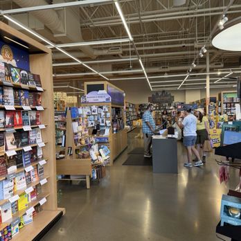 Barnes & Noble - Coffee & Tea Near Me - Folsom, California