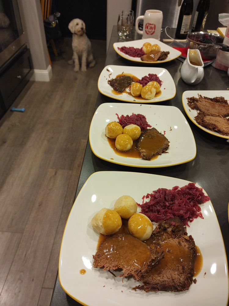 Nick's Village Meats Logo