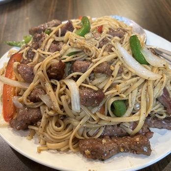Little Cafe - Pepper Spaghetti with Ribeye - Breakfast & Brunch Near Me - Sacramento, California Little Cafe - Pepper Spaghetti with Ribeye - Breakfast & Brunch Near Me - Sacramento, California