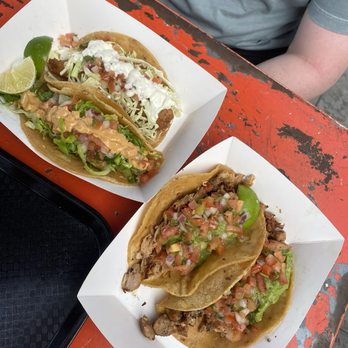 Sunnie's Ocean Beach - Pollo Asado Soft Taco, Grilled Fish Soft Taco, Carnitas Soft Taco, Battered Fish Soft Taco - Breakfast & Brunch Near Me - San Diego, California