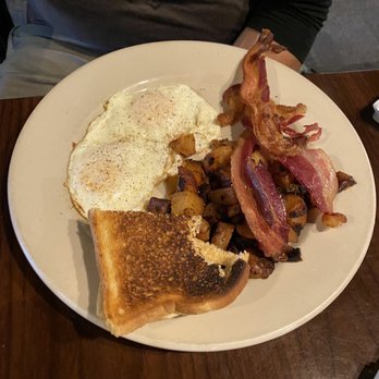 Toomey's - Simple breakfast. - New American Near Me - Mammoth Lakes, California Toomey's - Simple breakfast. - New American Near Me - Mammoth Lakes, California