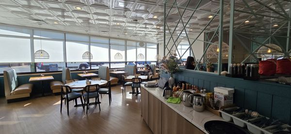 5800 North Cafe by null