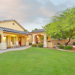 Visions Assisted Living - Outside Courtyard of Visions Assisted Living of Mesa