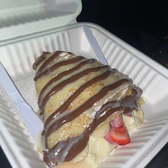 Neveria La Delicia - Strawberry crepe - Ice Cream & Frozen Yogurt Near Me - Lakewood, Colorado Neveria La Delicia - Strawberry crepe - Ice Cream & Frozen Yogurt Near Me - Lakewood, Colorado
